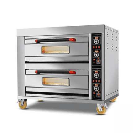 Horno de piso con caldera Silcook para panadería profesional, 4 bandejas 40x60 cm, control de temperatura digital y sistema de vaporización eficiente para panes y repostería de alta calidad.Horno eléctrico con caldera